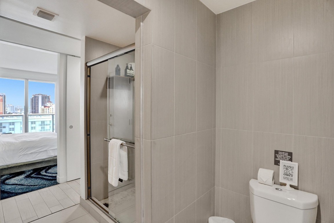 3101 Bayshore Dr 1707