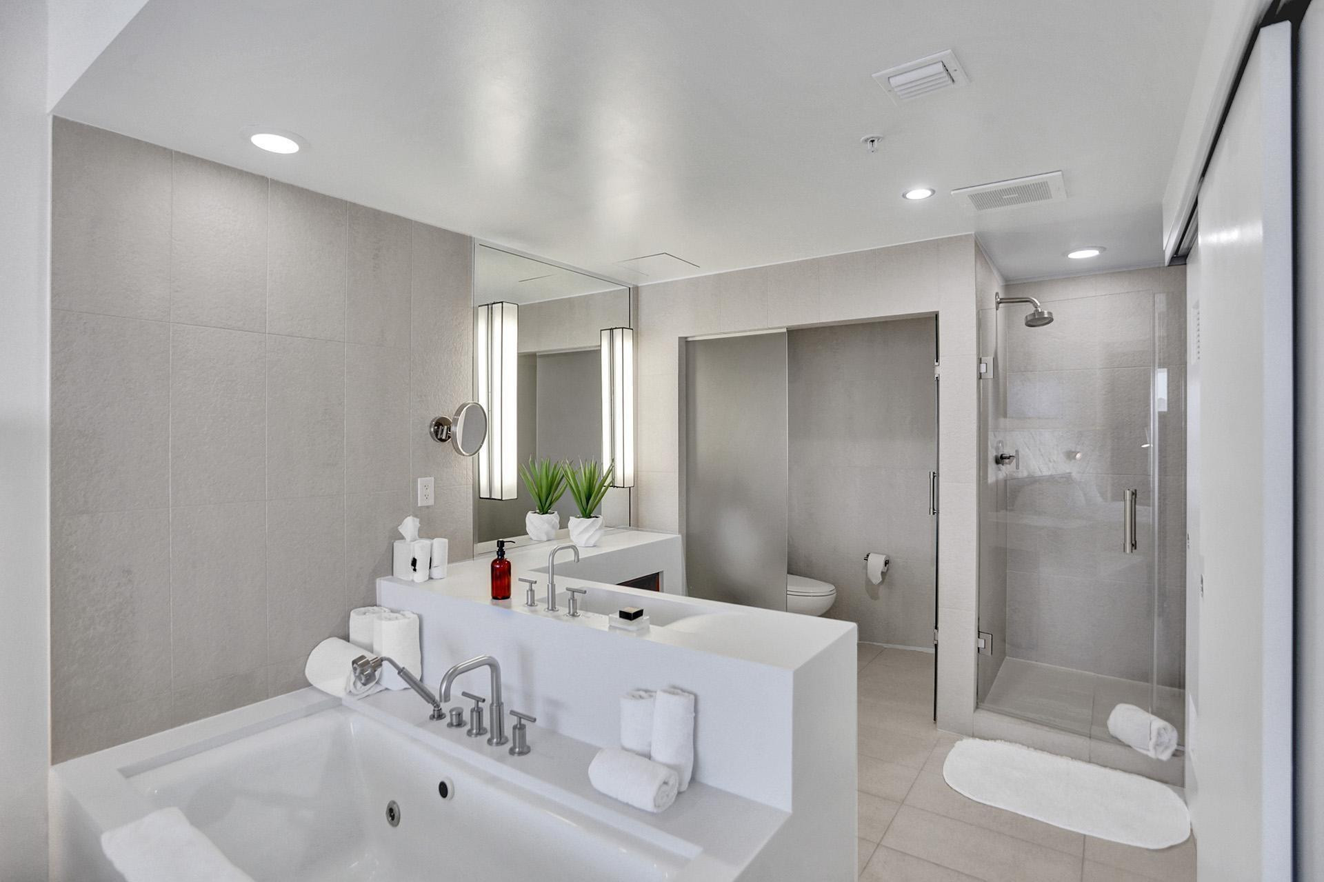 3101 Bayshore Dr 1707