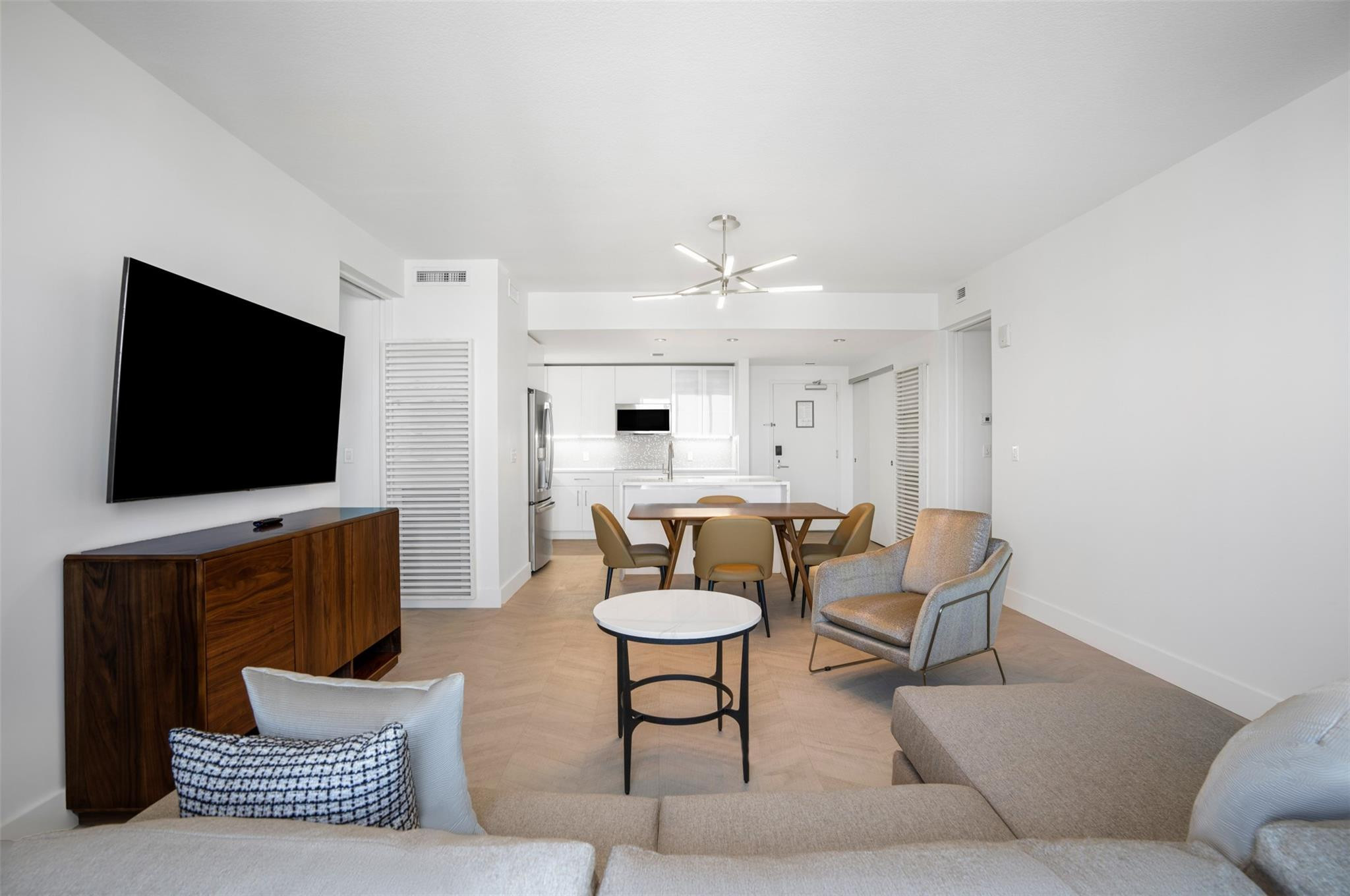 3101 Bayshore Dr 2306