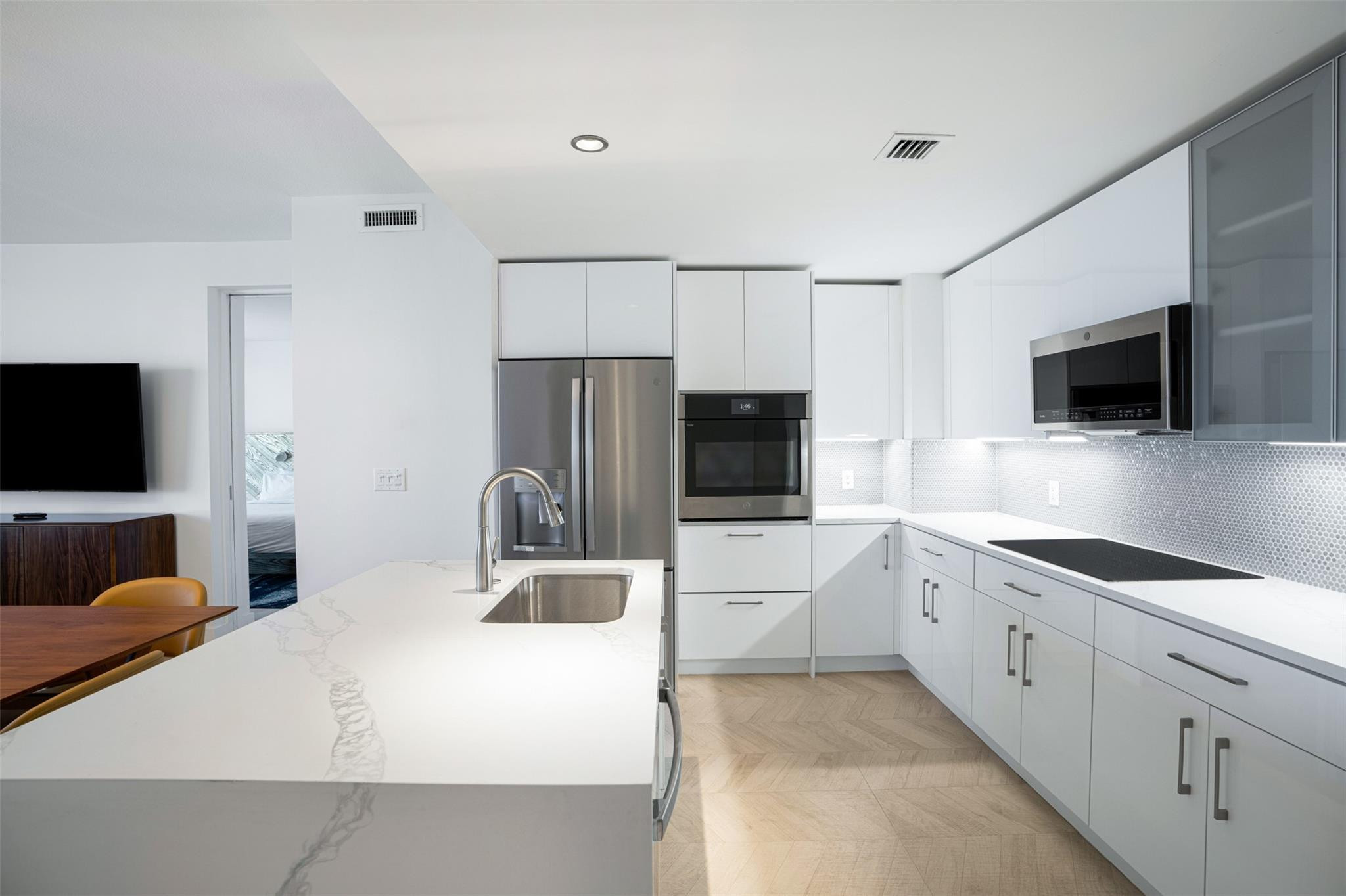 3101 Bayshore Dr 2306