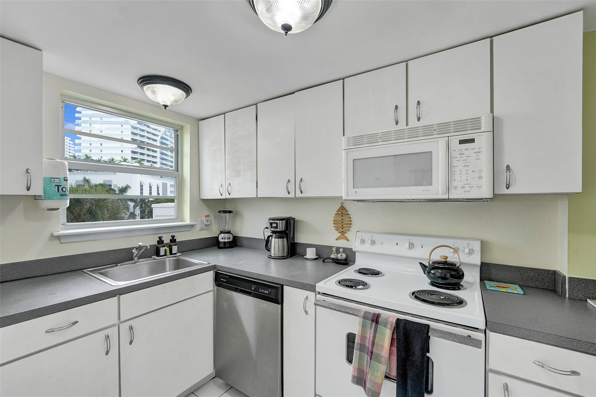 341 N Birch Road 316