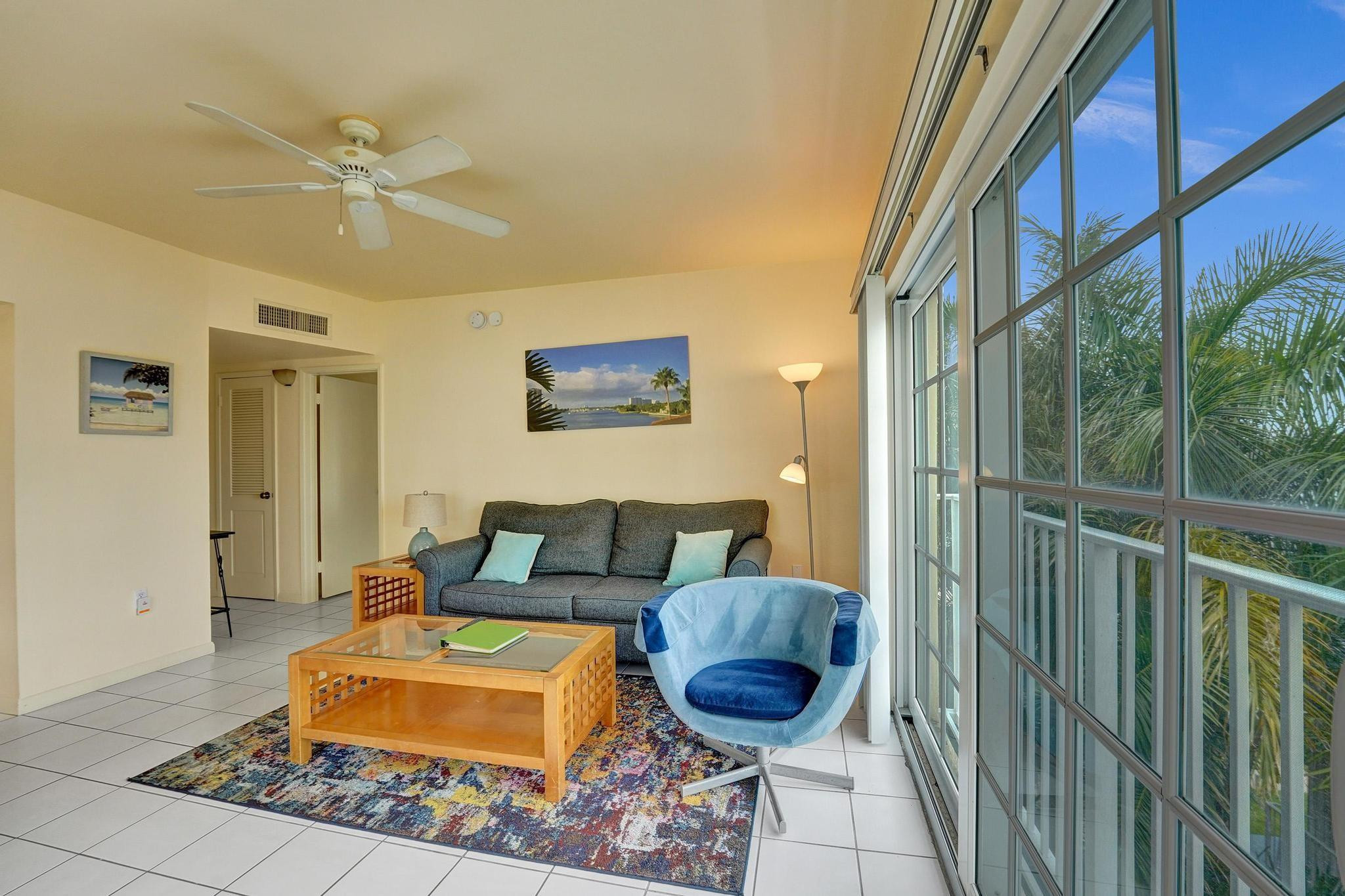 341 N Birch Road 416