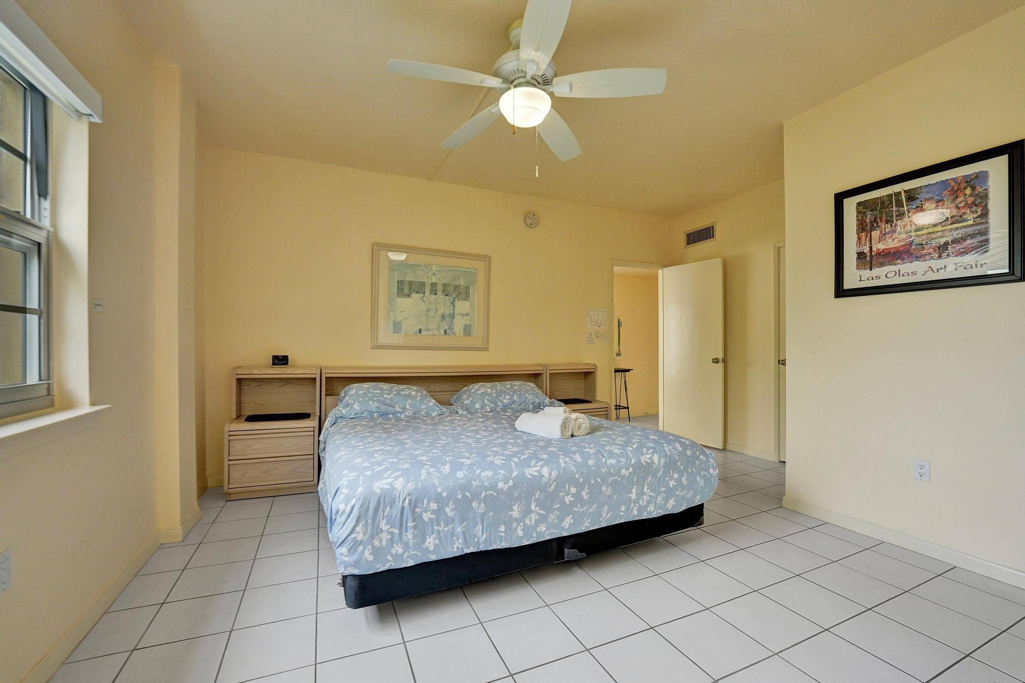 341 N Birch Road 416