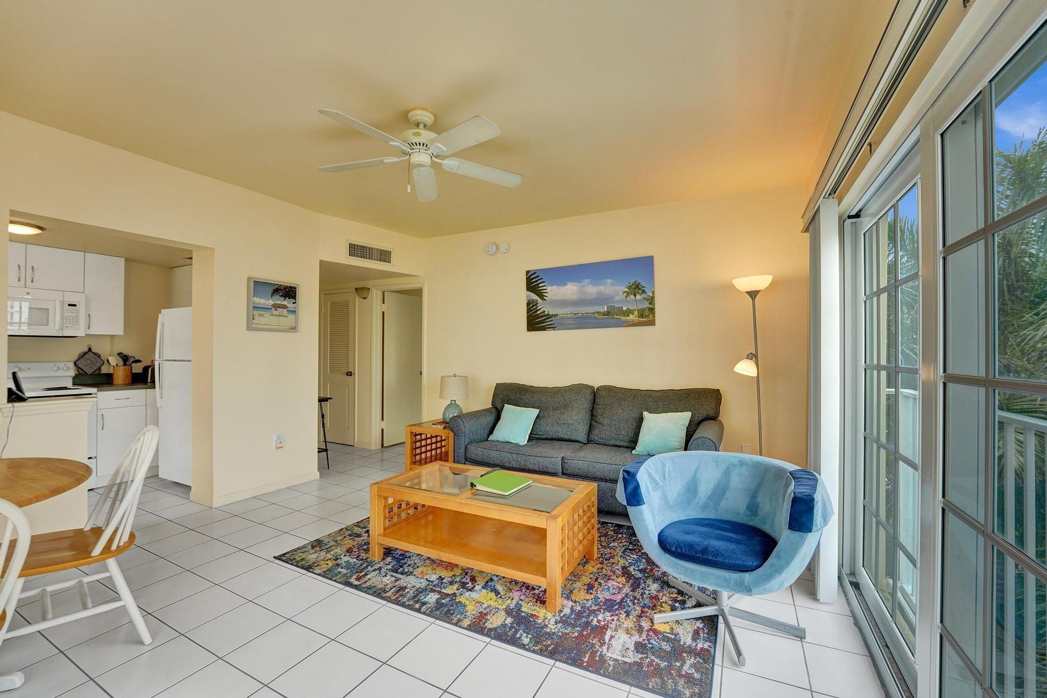 341 N Birch Road 416