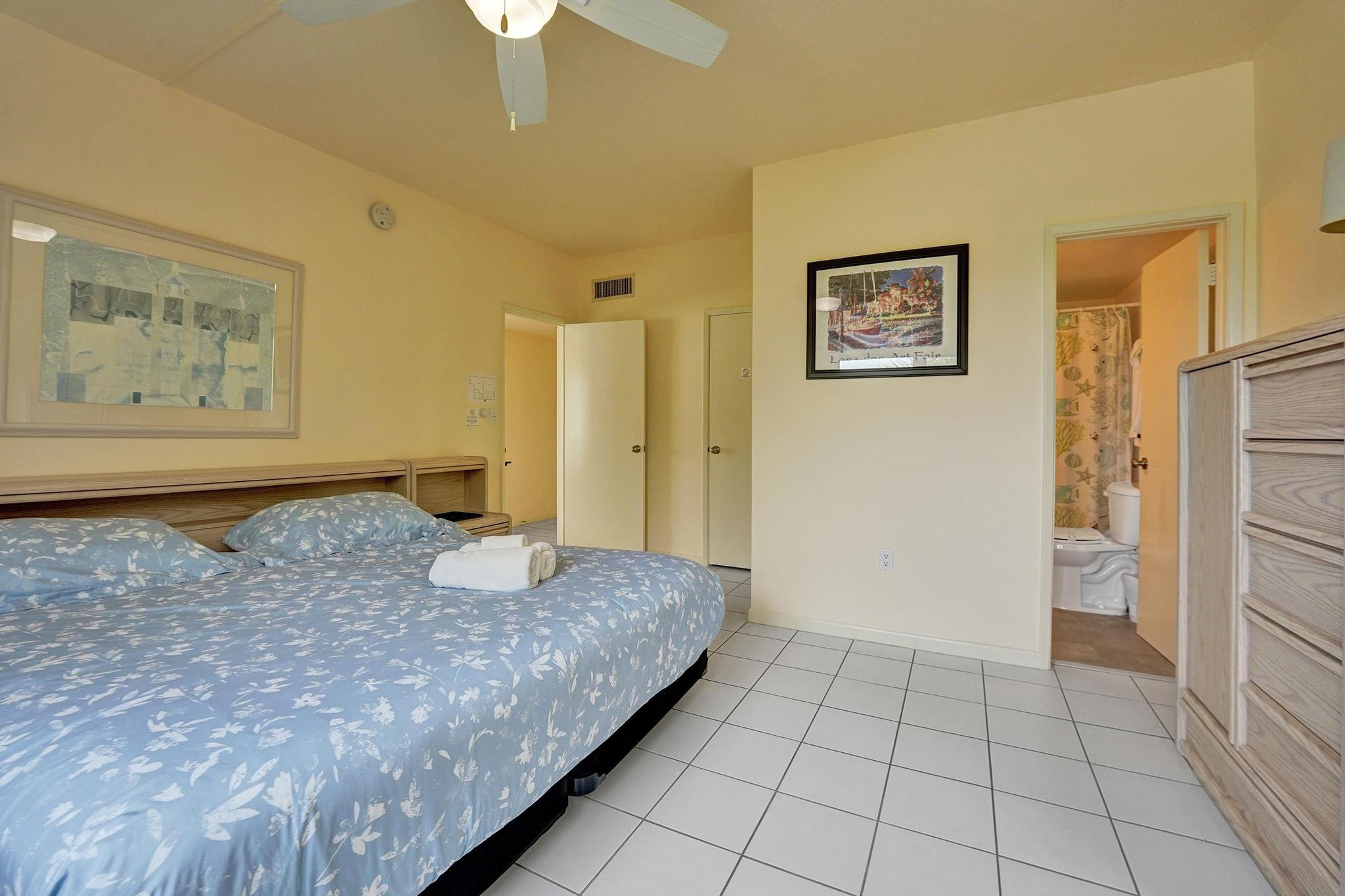 341 N Birch Road 416