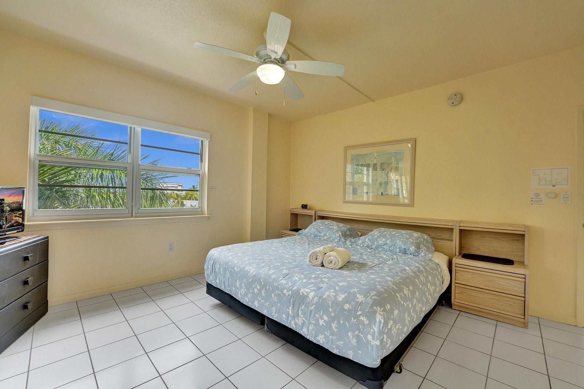 341 N Birch Road 416