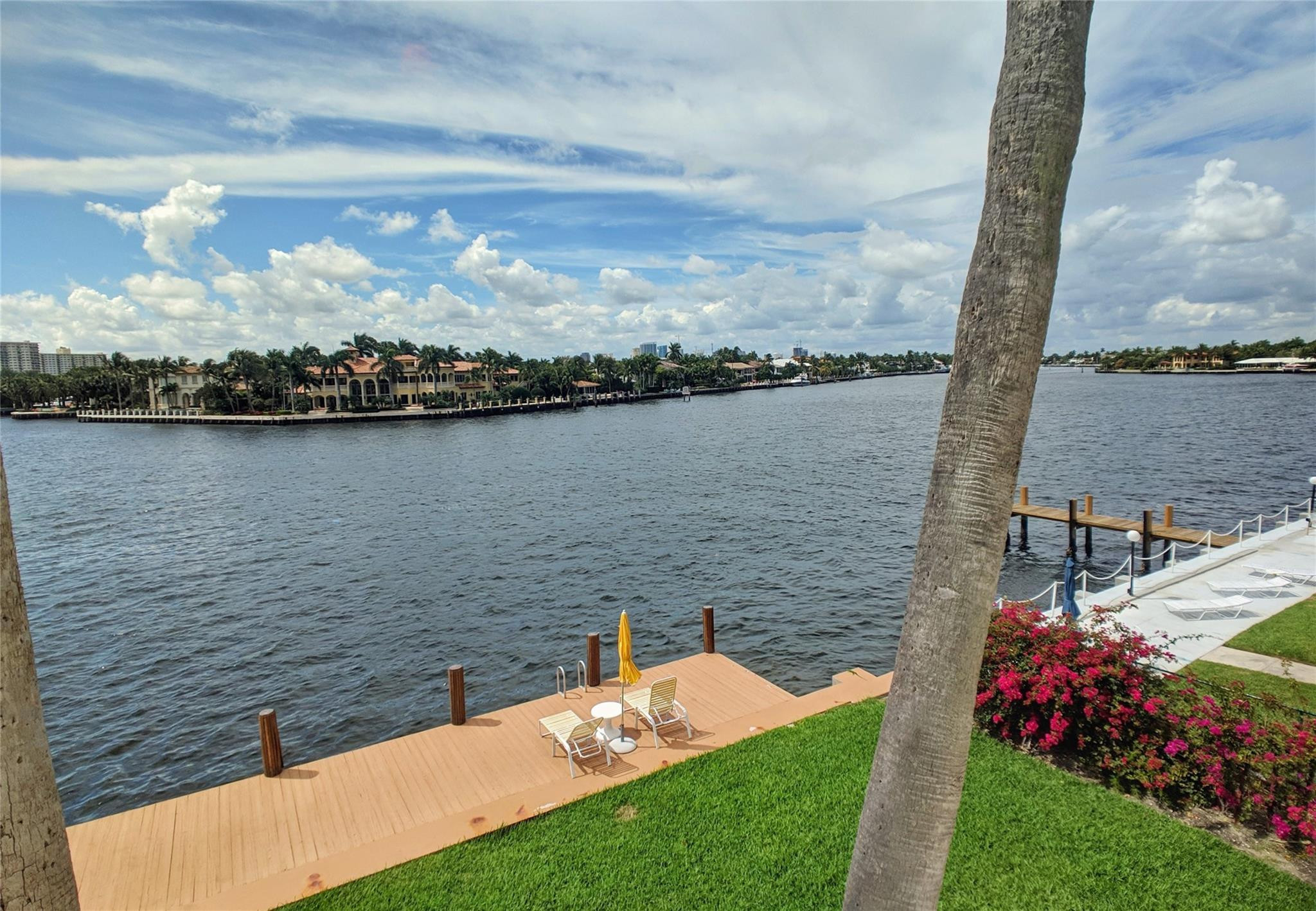 341 N Birch Road 416