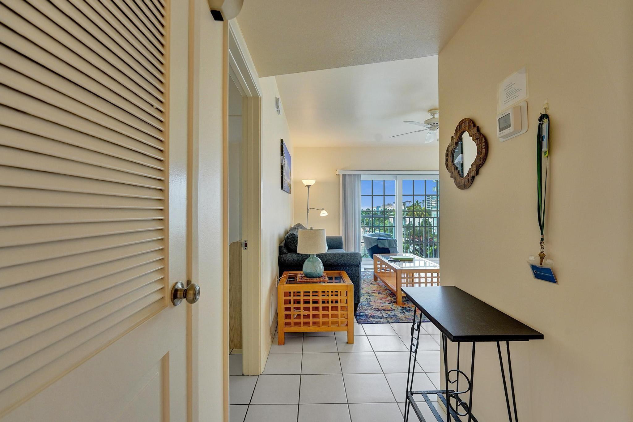 341 N Birch Road 416