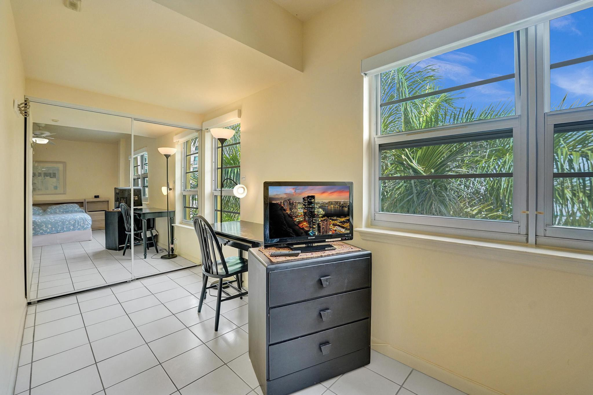 341 N Birch Road 416