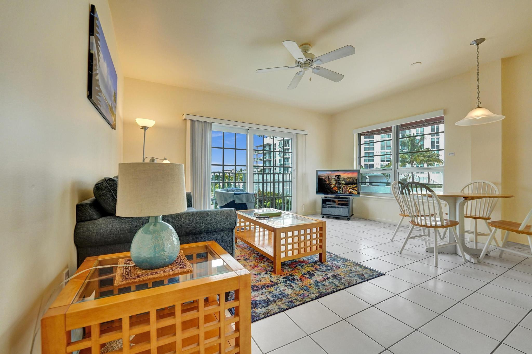 341 N Birch Road 416