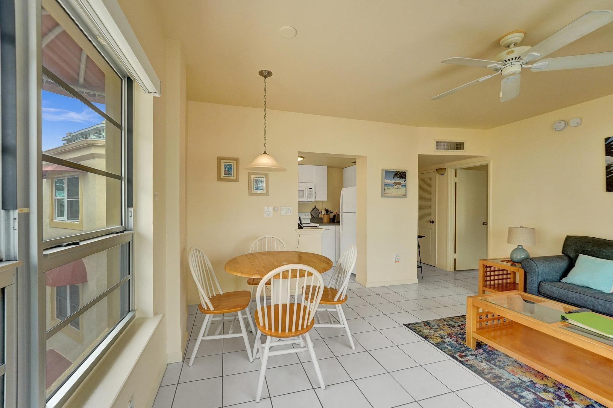 341 N Birch Road 416