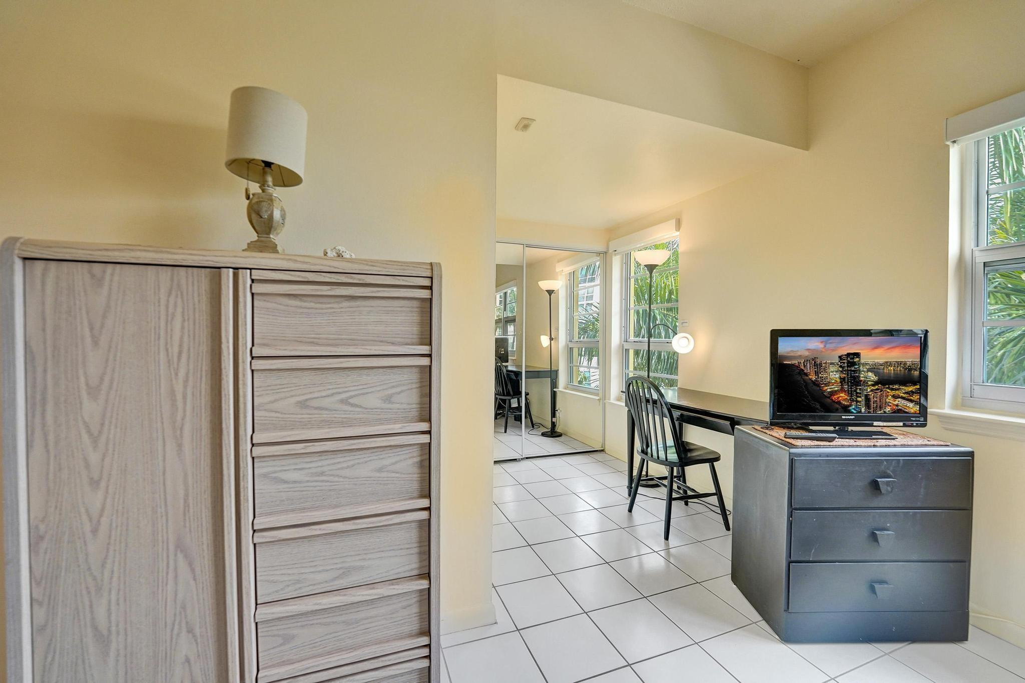 341 N Birch Road 416