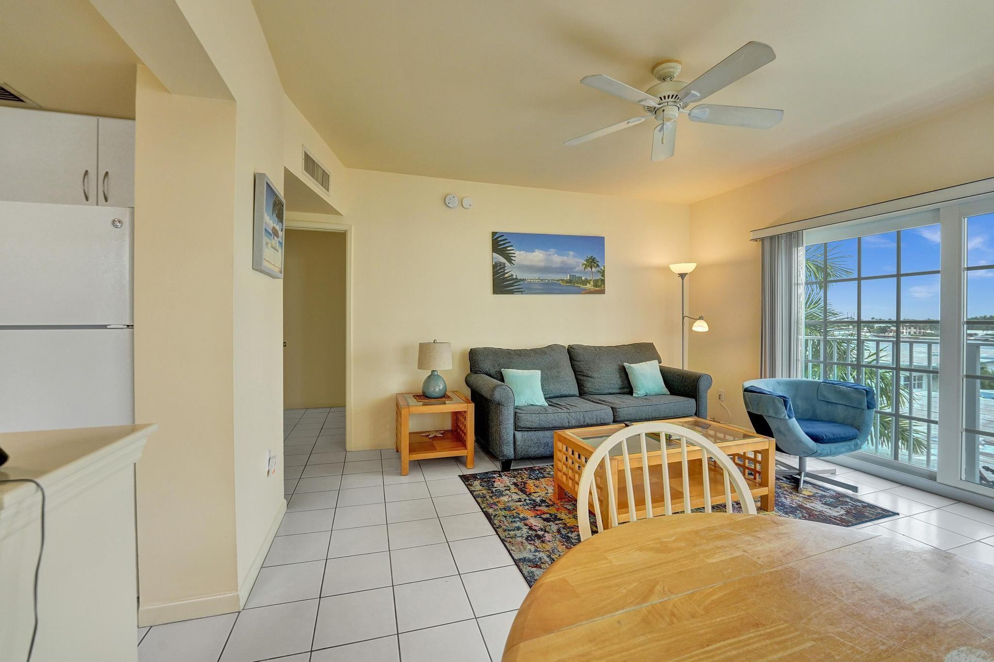 341 N Birch Road 416