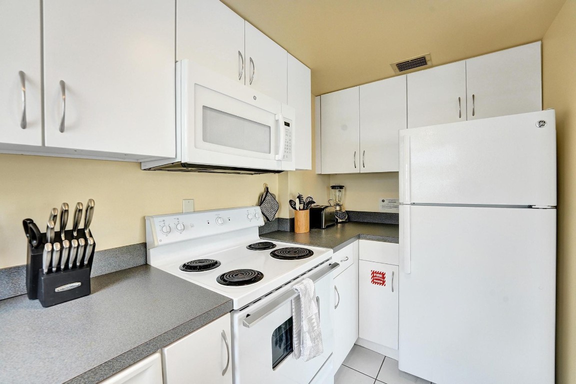 341 N Birch Road 416