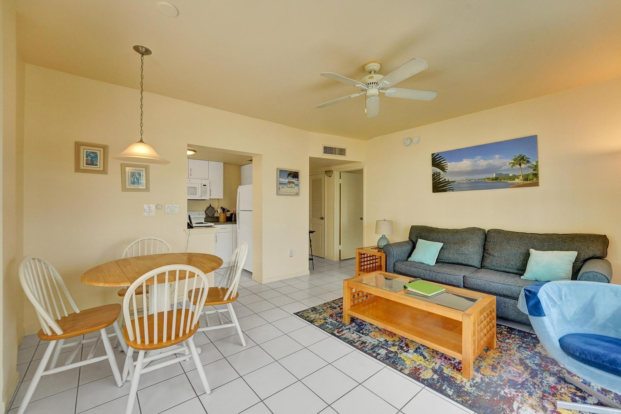 341 N Birch Road 416