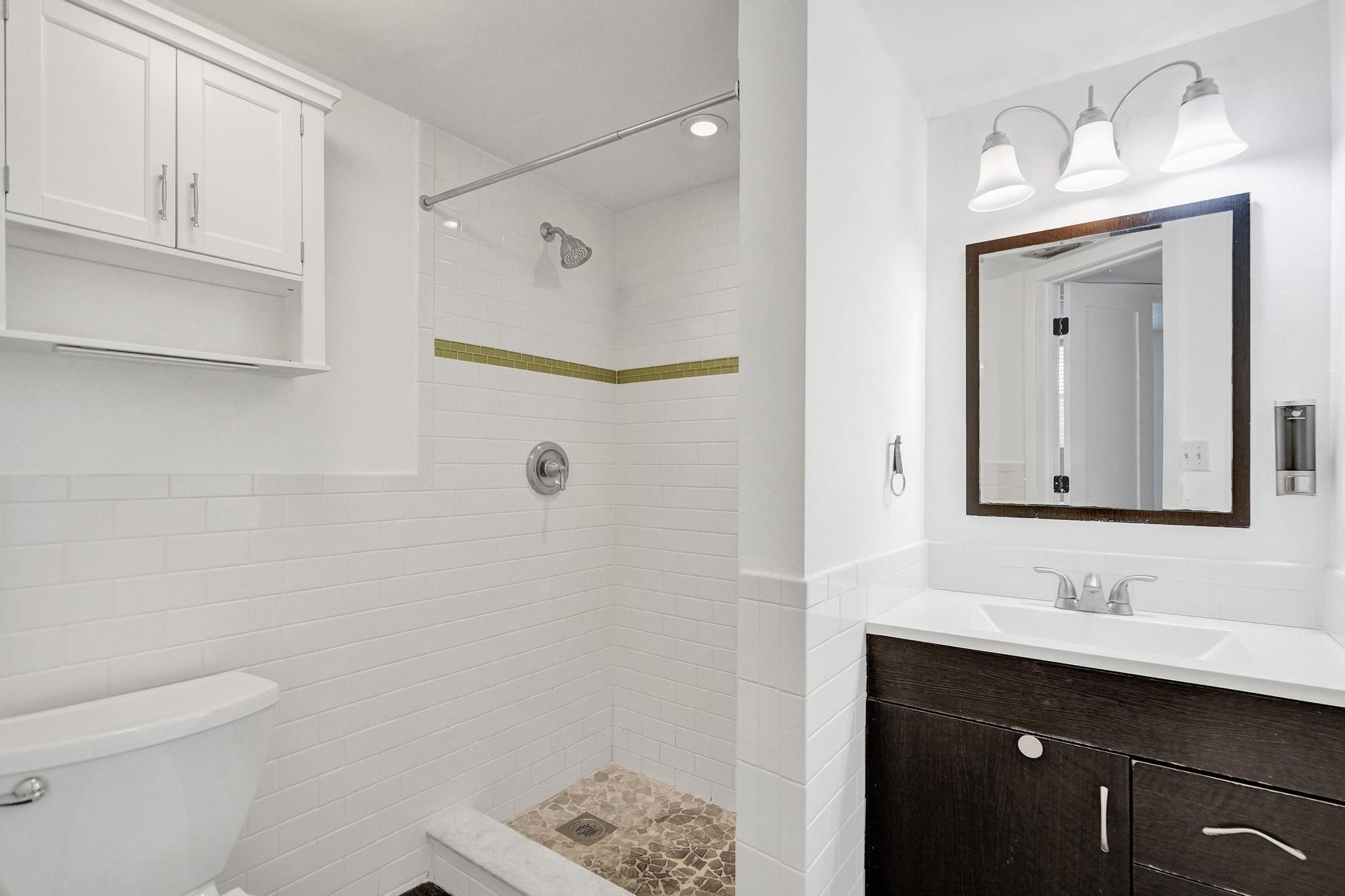 5300 NE 24th Ter 201 C