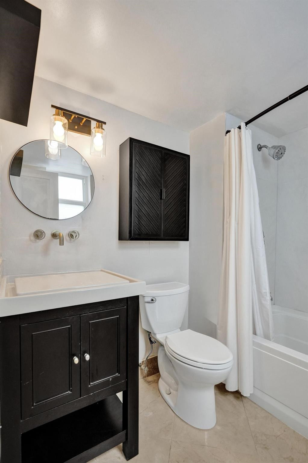 5300 NE 24th Ter 201 C