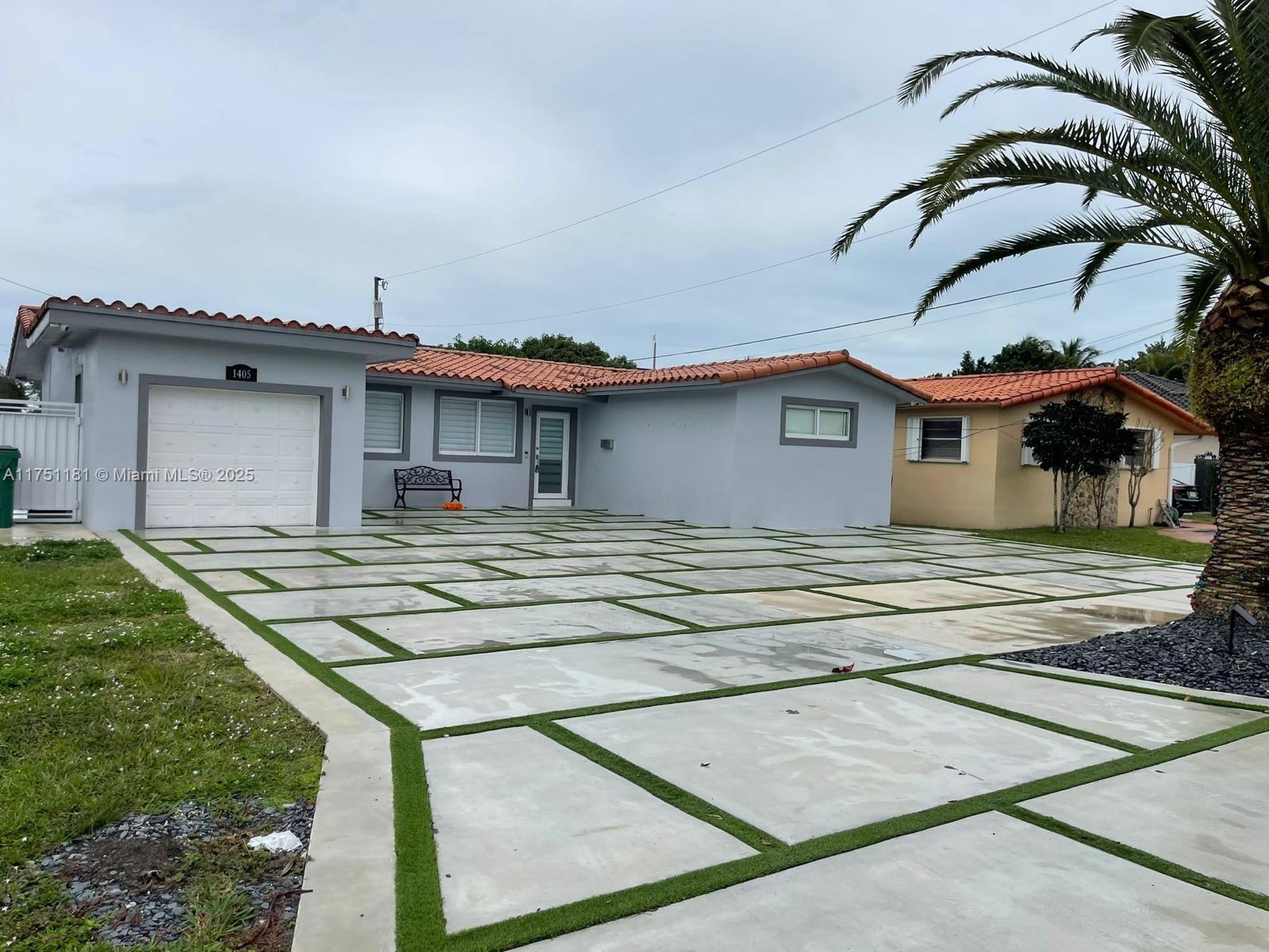 1405 SW 90th Ave