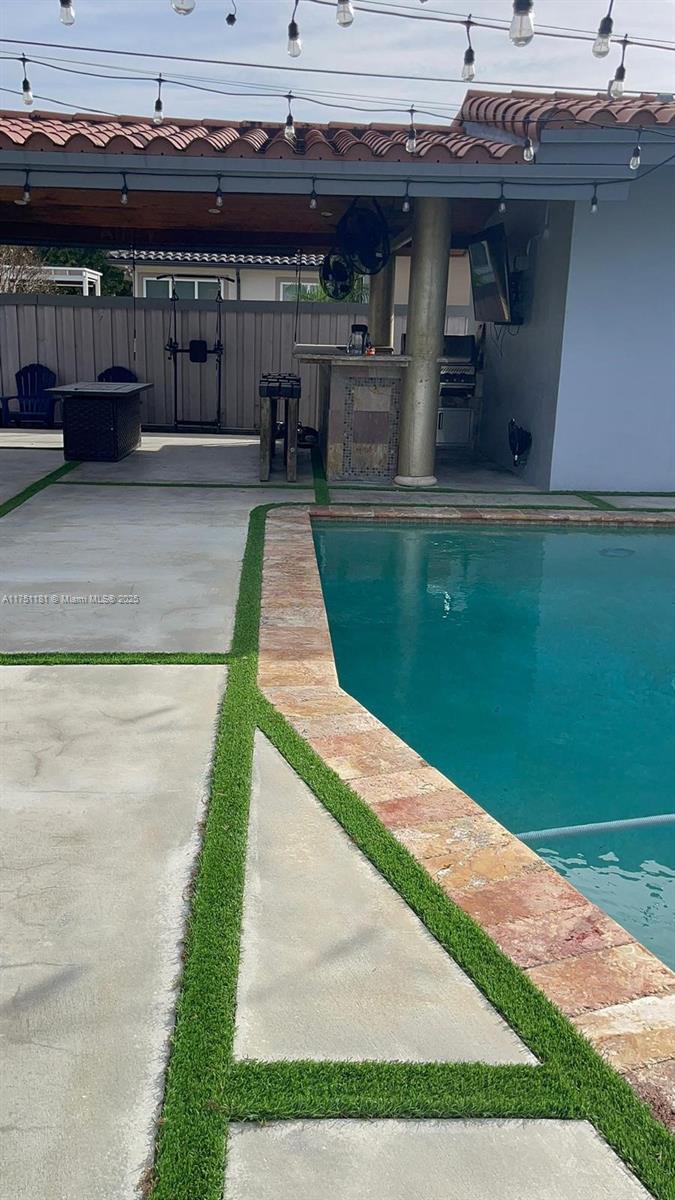 1405 SW 90th Ave