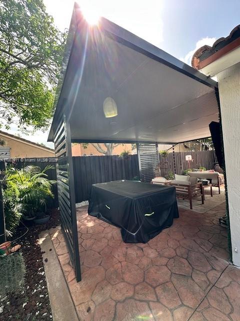 1537 SE 20th Ter # 1