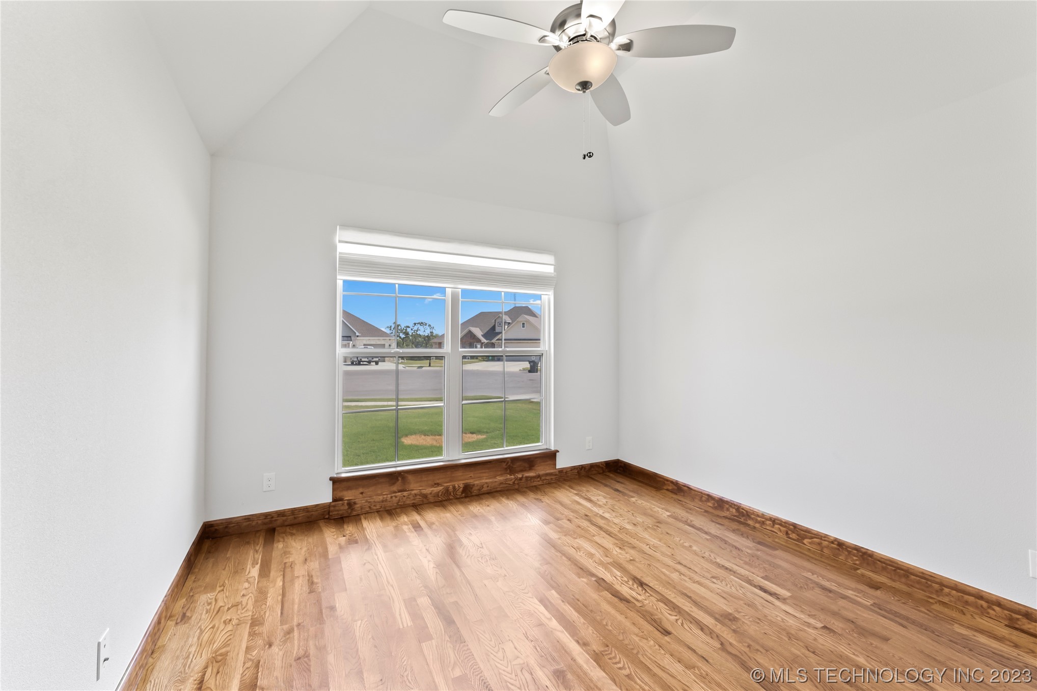 19238 E Chinquapin Drive