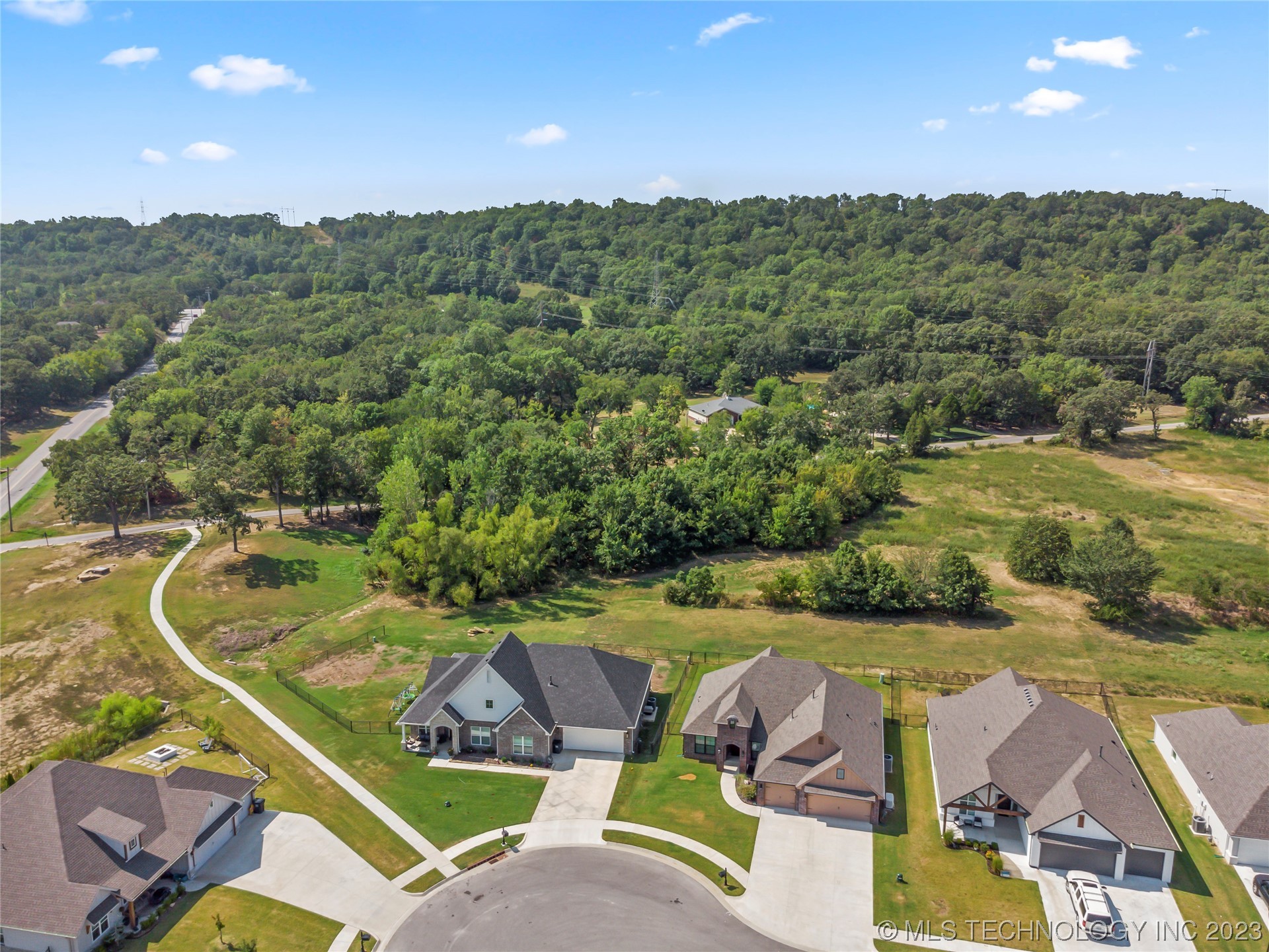 19238 E Chinquapin Drive