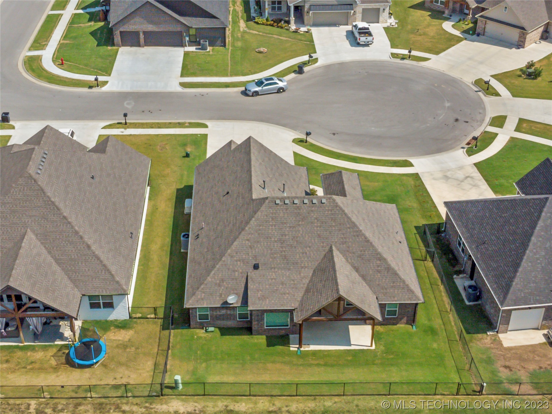 19238 E Chinquapin Drive