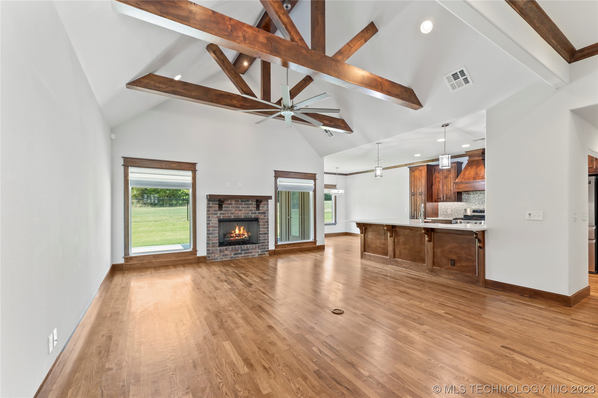 19238 E Chinquapin Drive