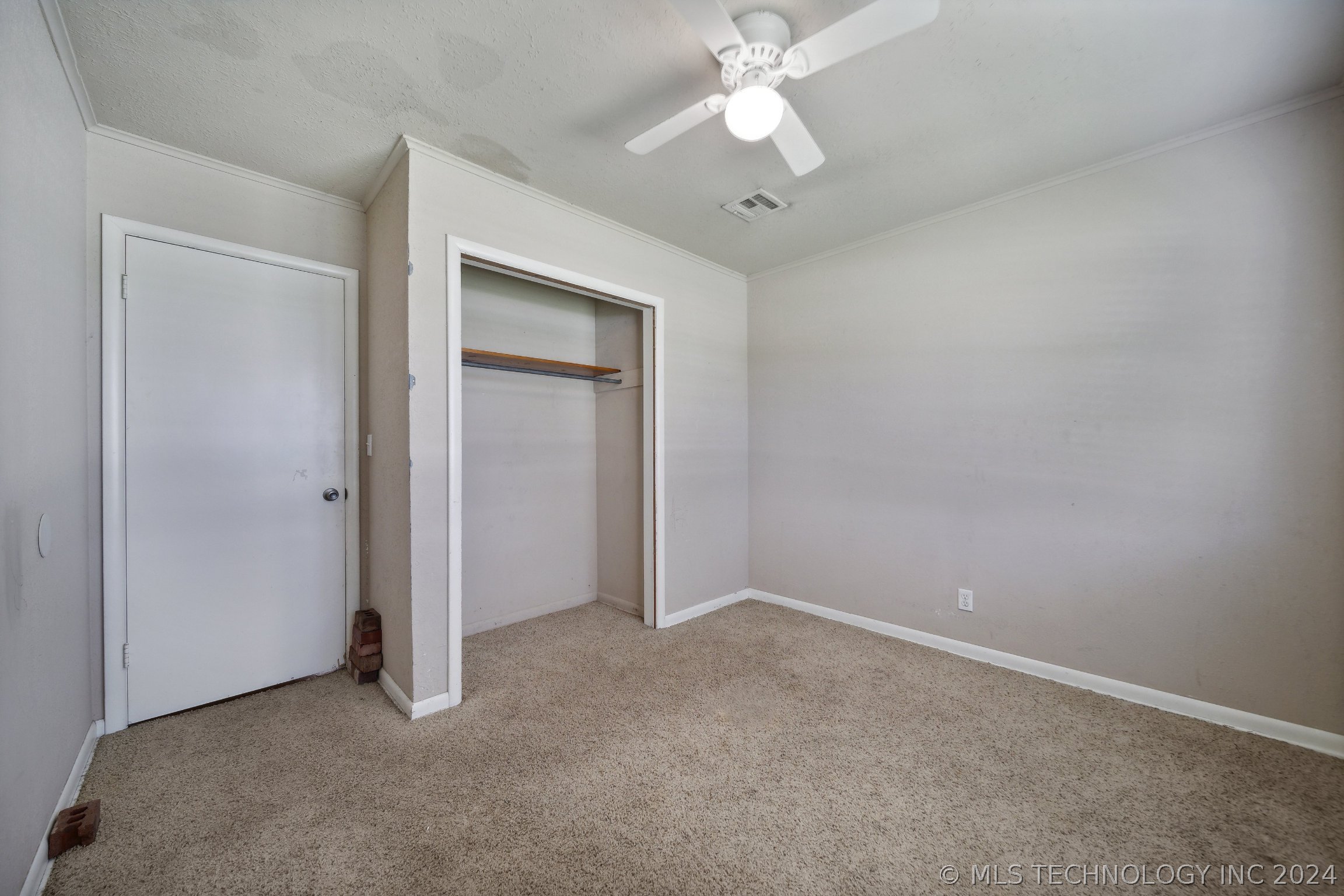 320 E 49th Street North