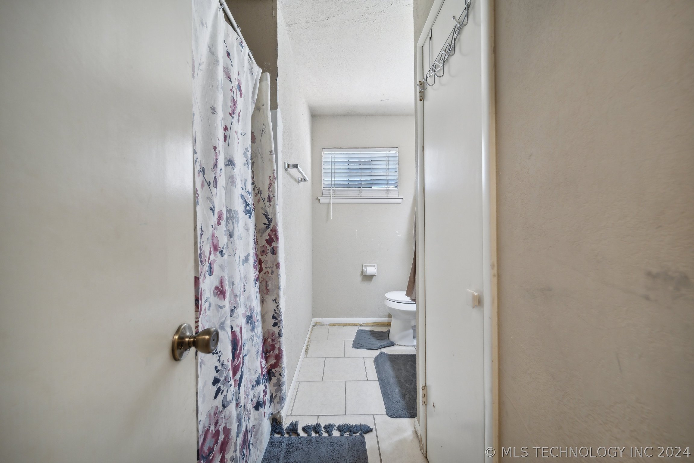 320 E 49th Street North