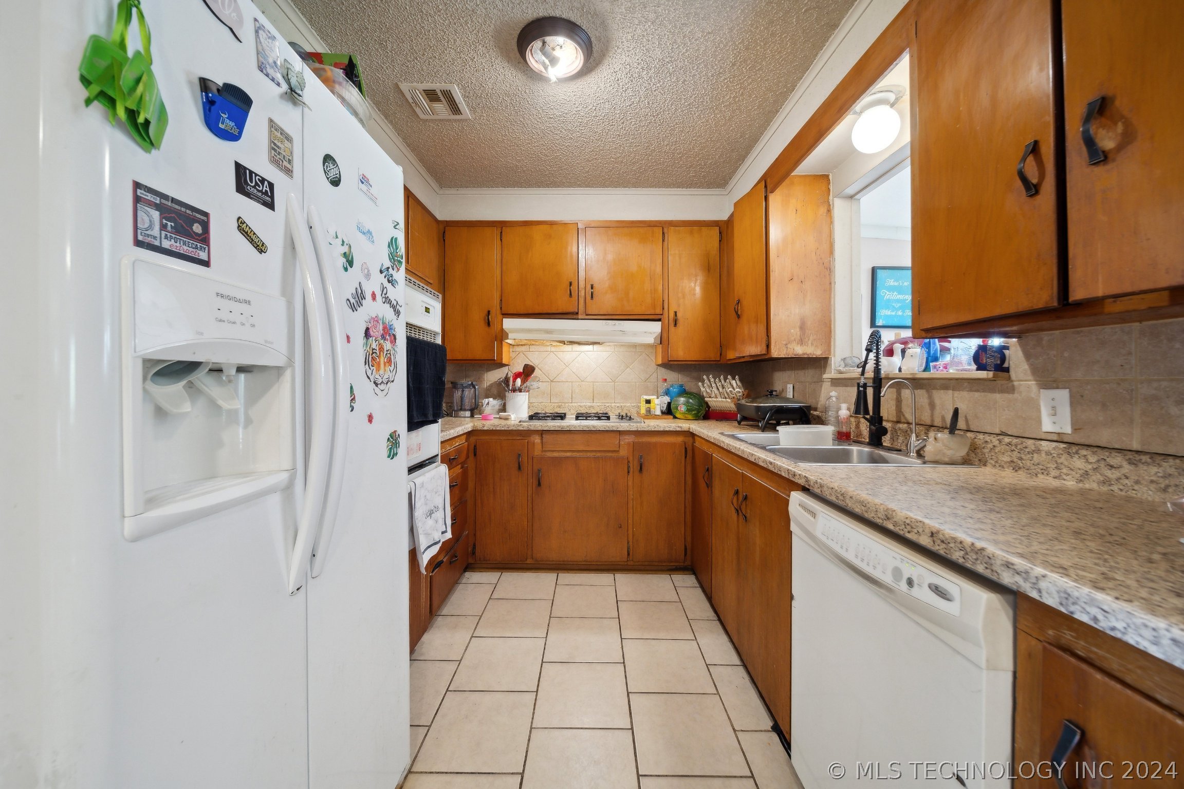 320 E 49th Street North