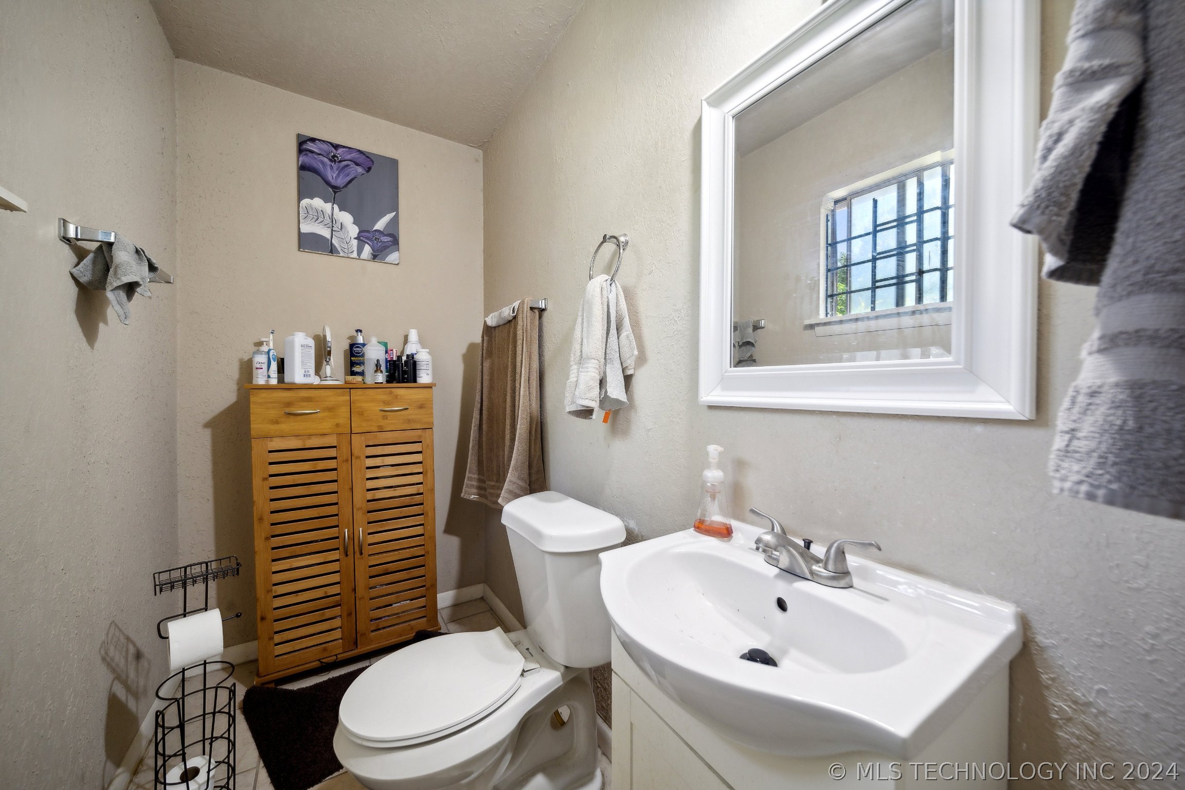 320 E 49th Street North