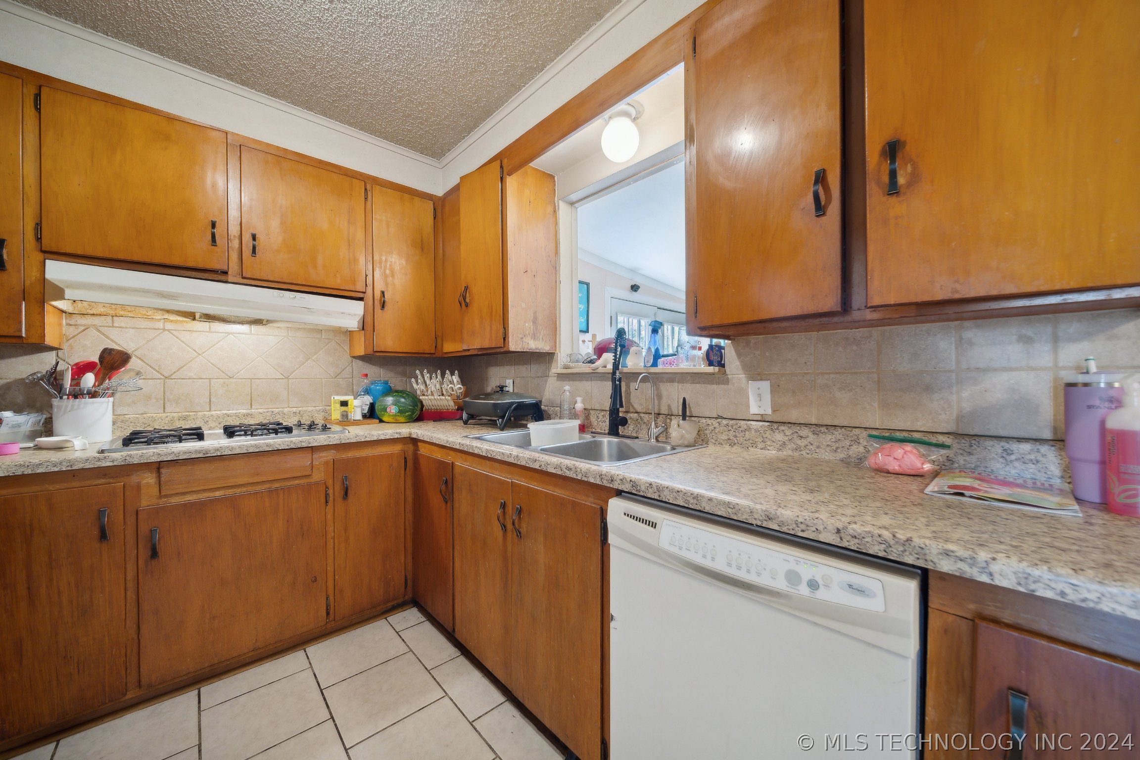 320 E 49th Street North