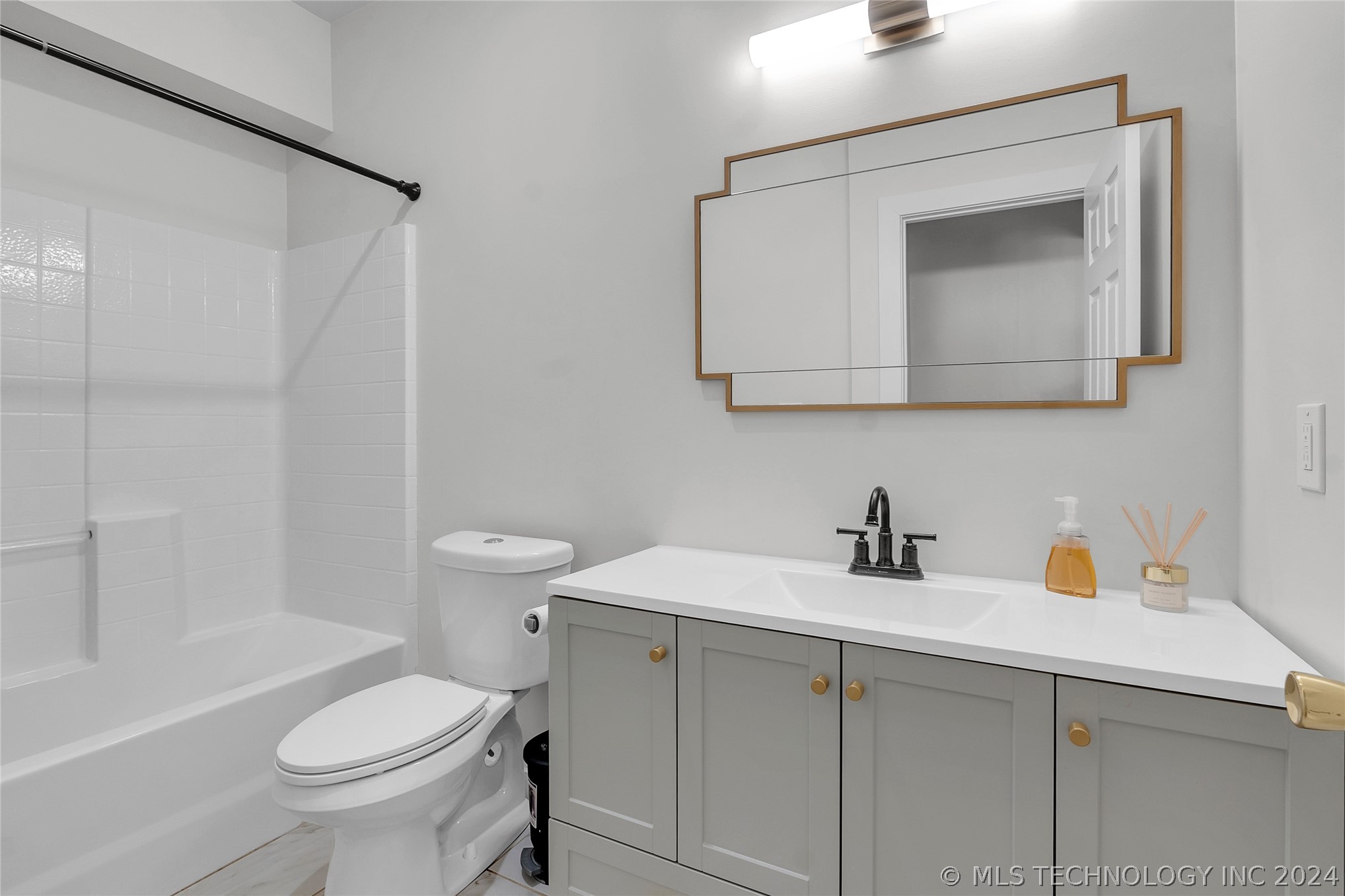 532 S Yorktown Avenue