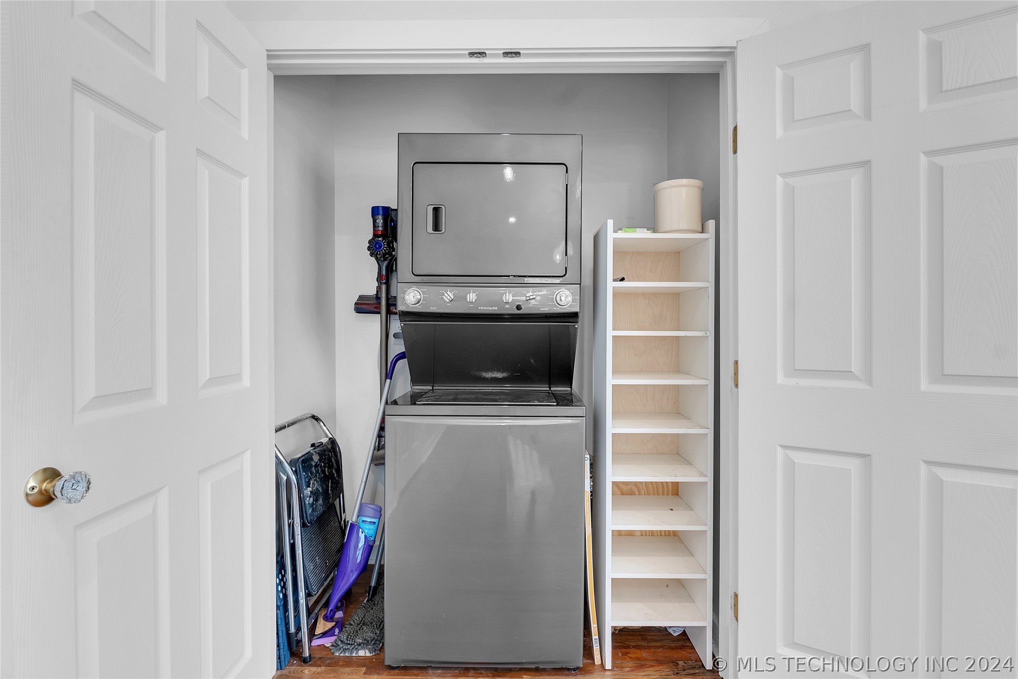 532 S Yorktown Avenue