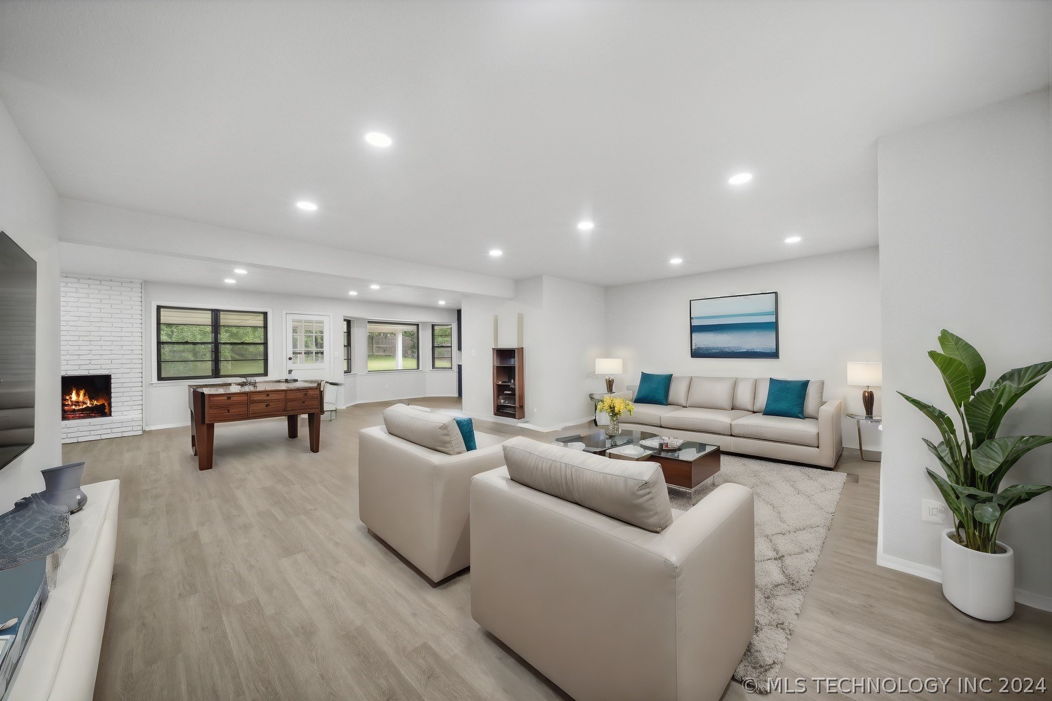 6950 S 77th East Avenue