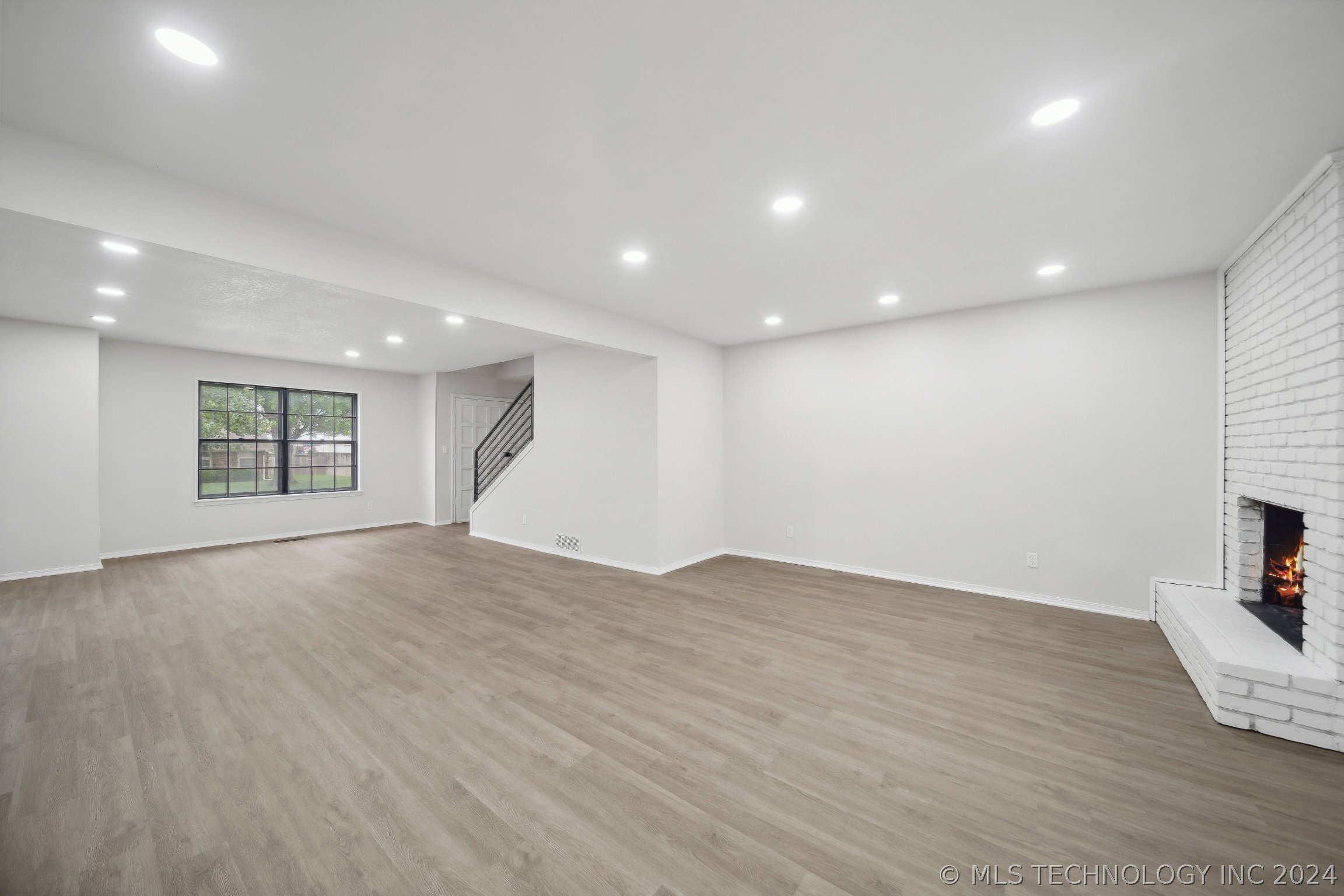 6950 S 77th East Avenue