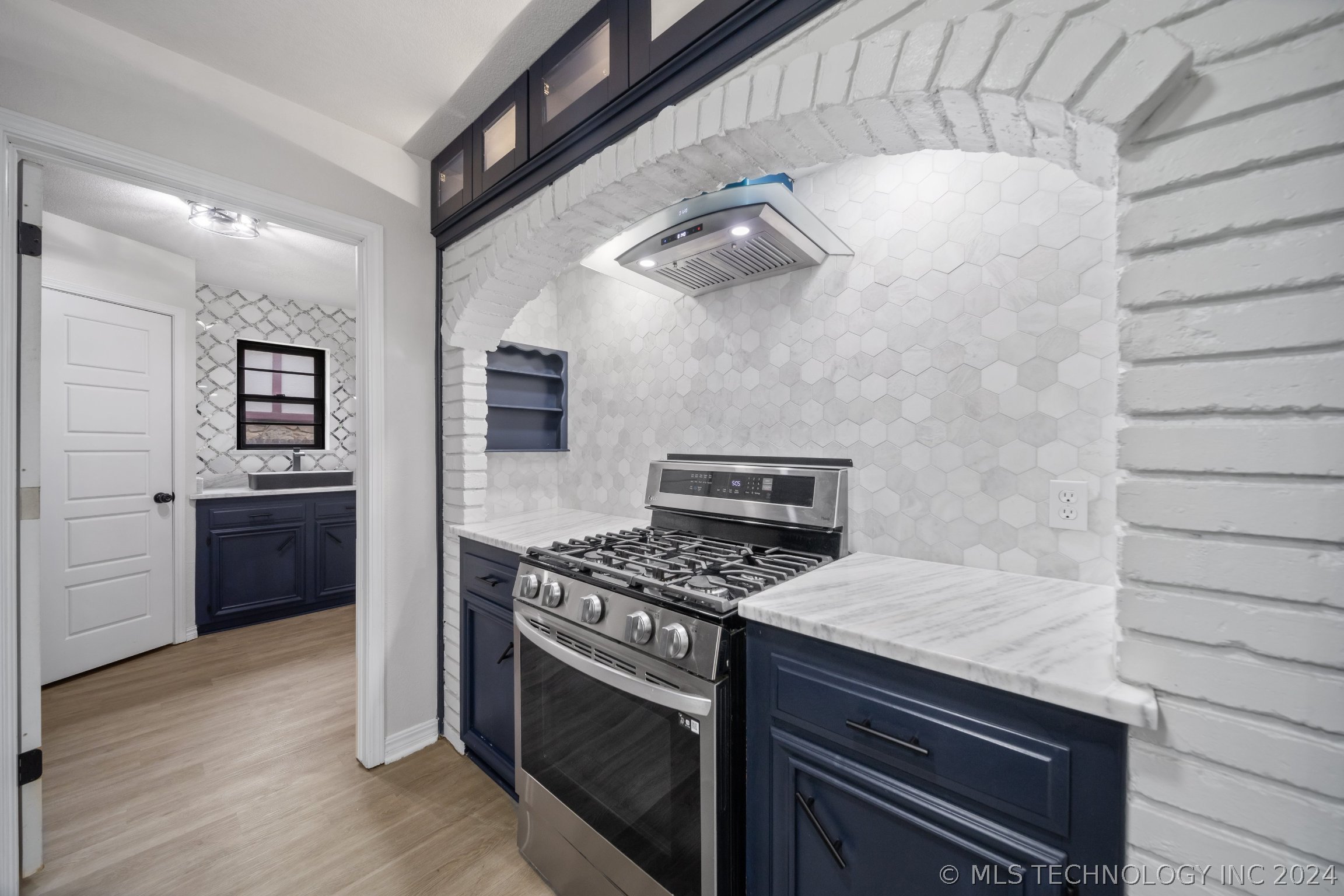 6950 S 77th East Avenue