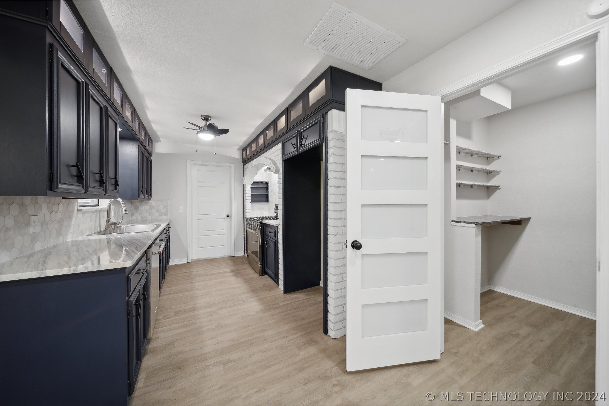 6950 S 77th East Avenue