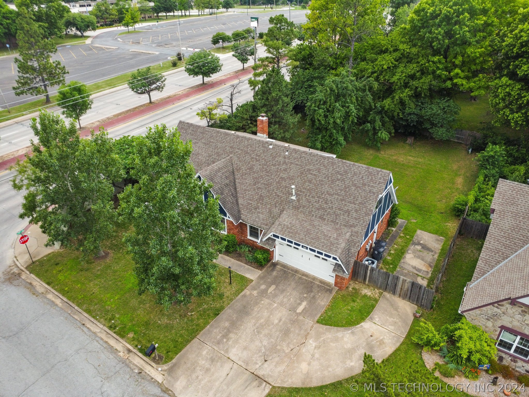 6950 S 77th East Avenue