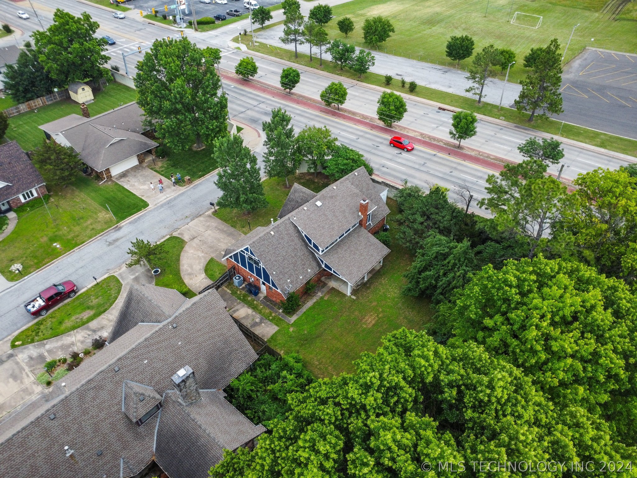 6950 S 77th East Avenue