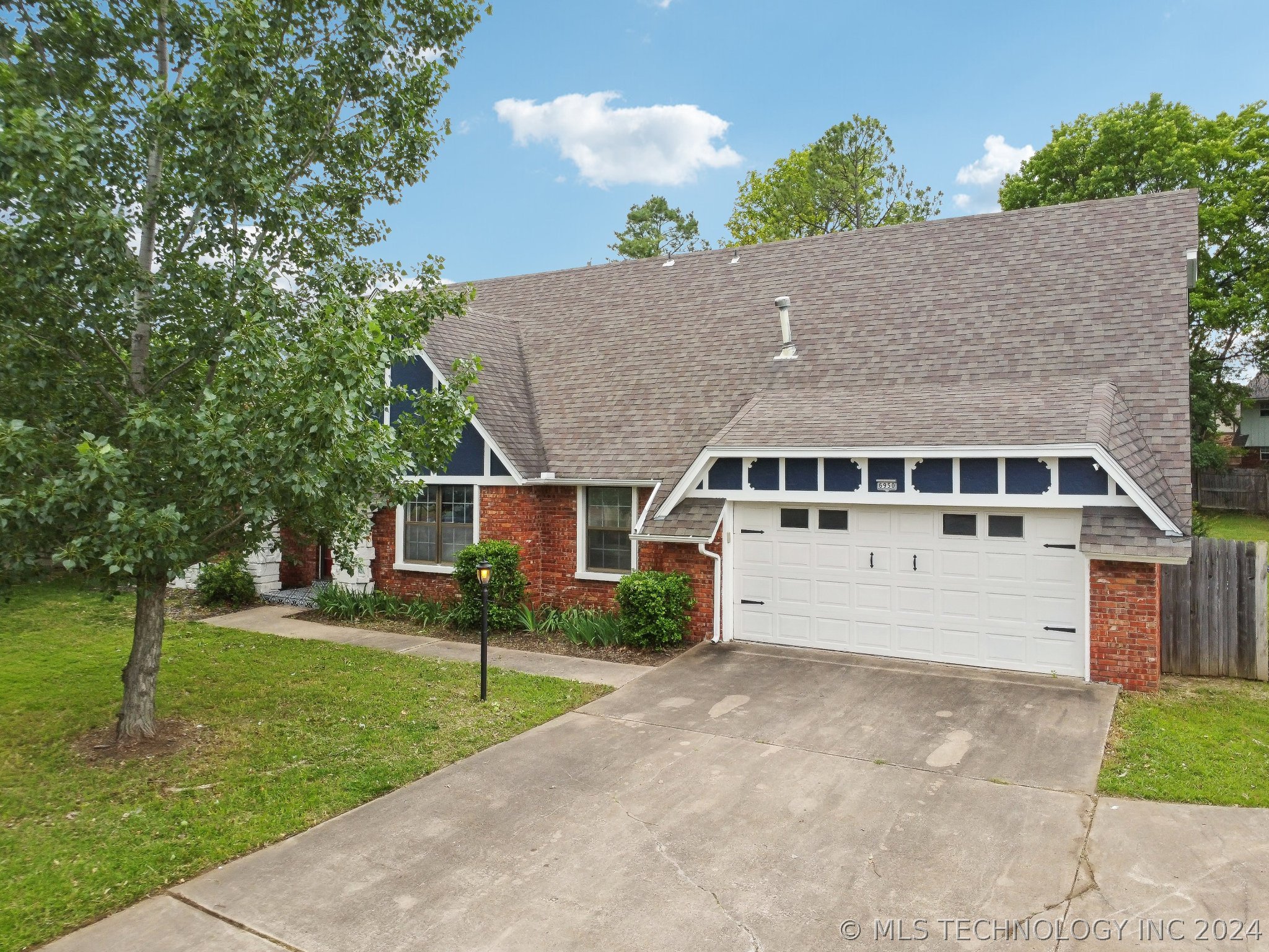 6950 S 77th East Avenue