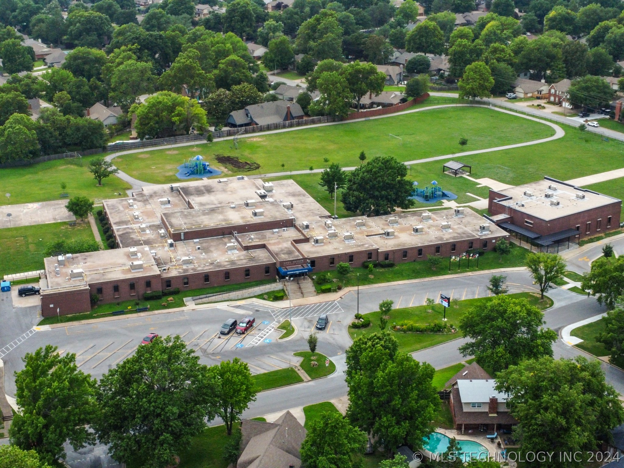 6950 S 77th East Avenue