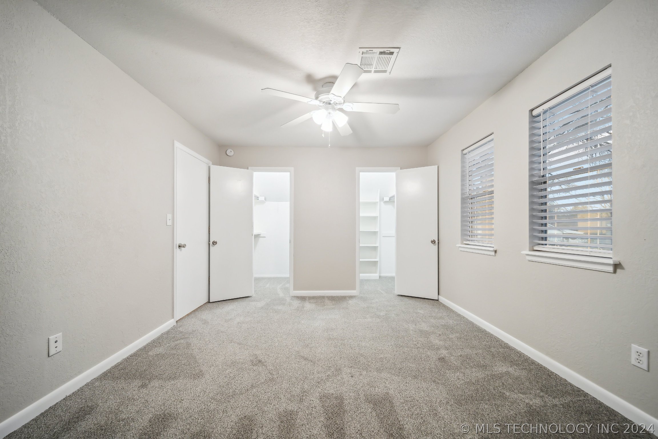 1201 W Sherwood Lane