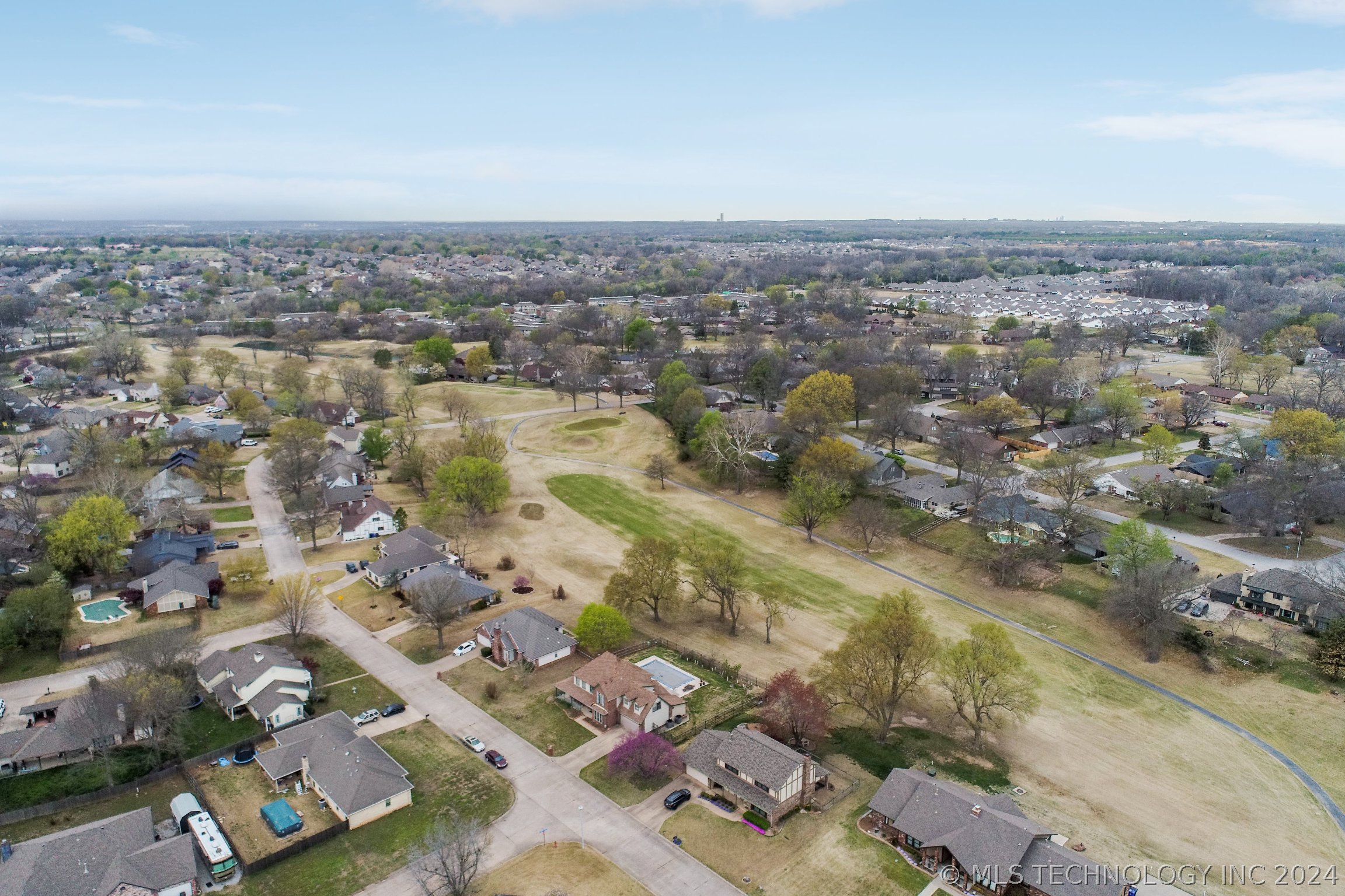 1201 W Sherwood Lane