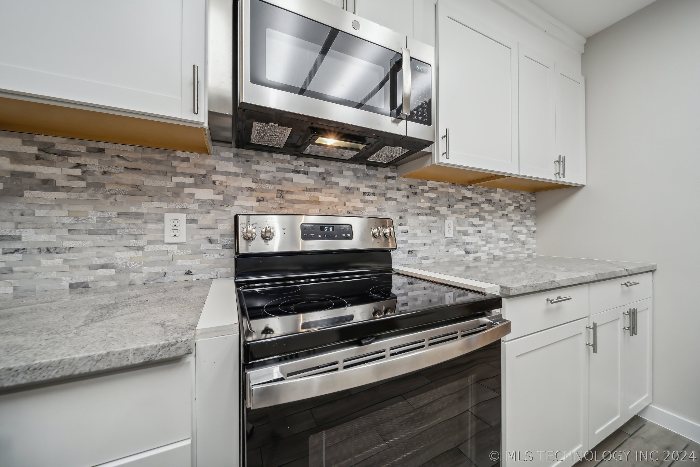 1201 W Sherwood Lane