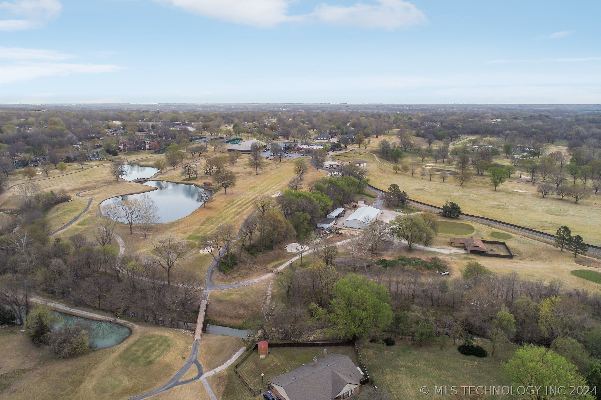 1201 W Sherwood Lane