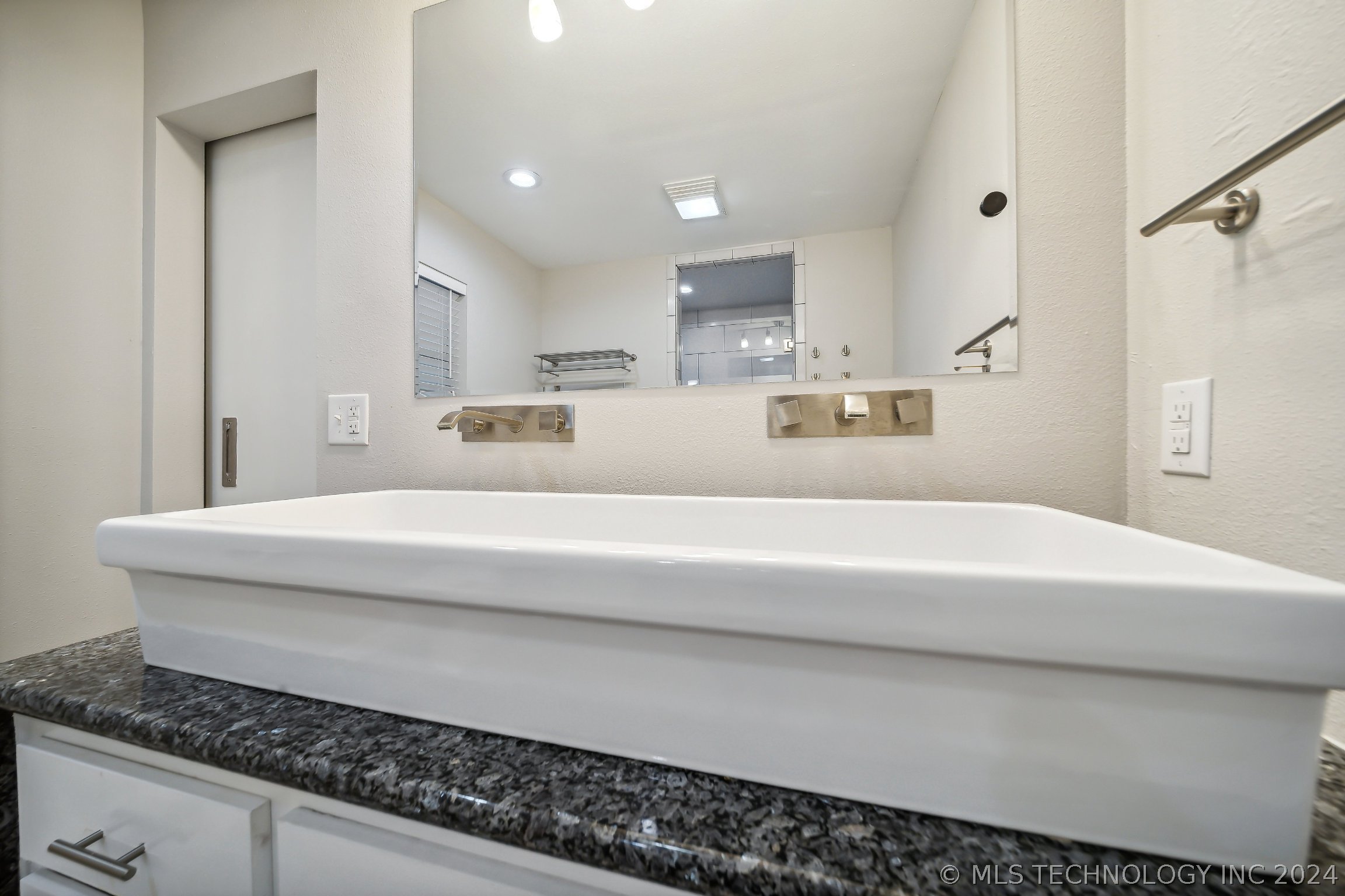 1201 W Sherwood Lane