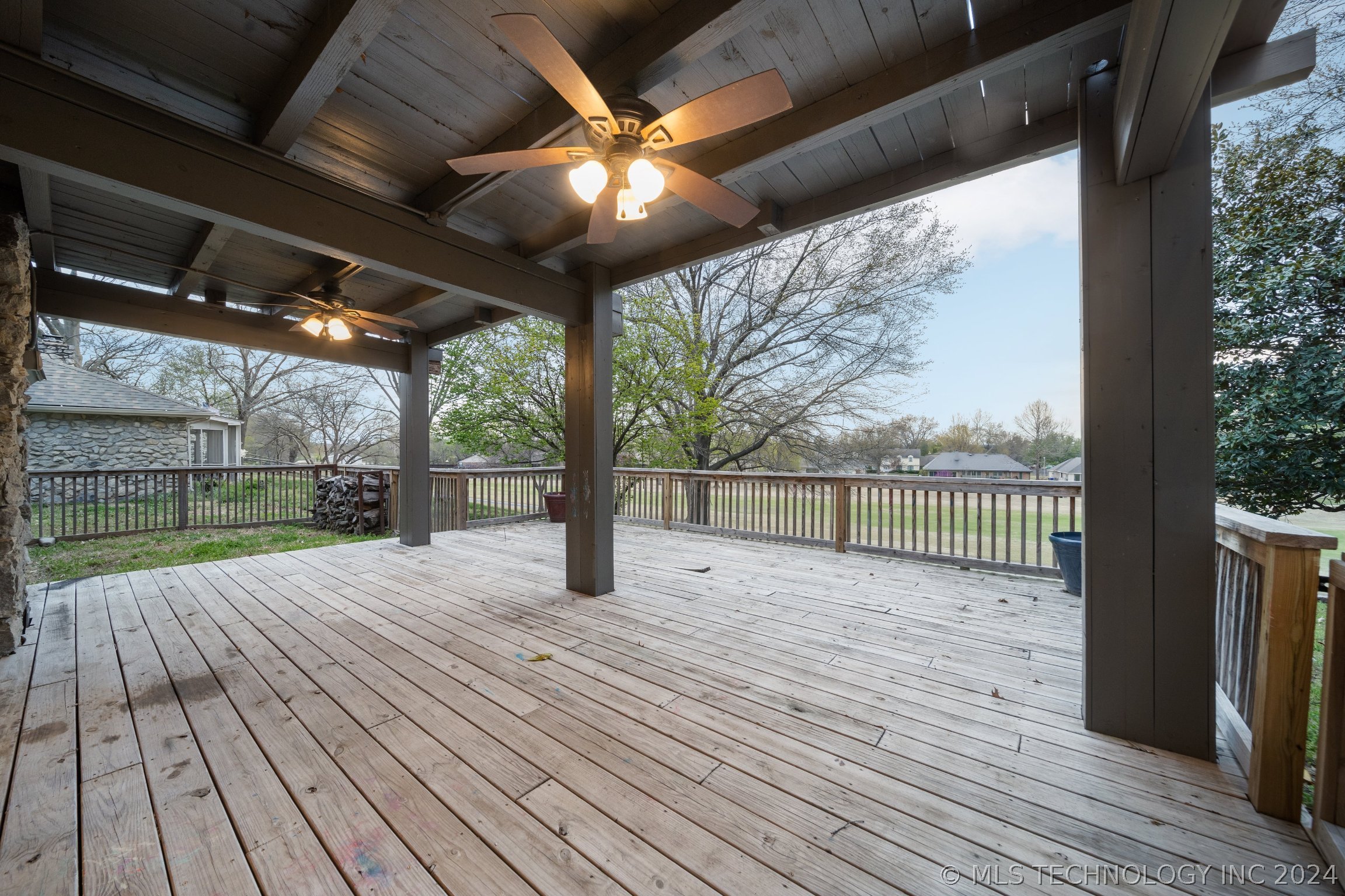 1201 W Sherwood Lane