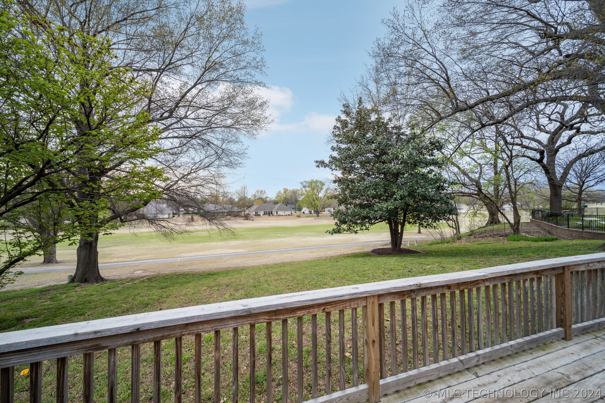 1201 W Sherwood Lane